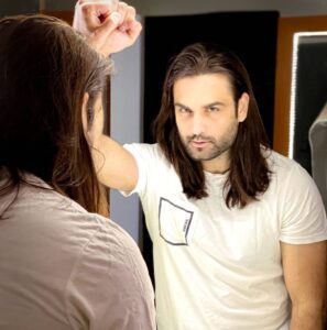 Vivian Dsena Instagram - To give up on the long hair after a year&half was really tough decision to make...But When My Fans chose Short Hair , Hesitation had No Place then...

#viviandsena
#transformationchallenge #longtoshortmakeover #shorthair #fanschoice  #fanslove #vdians