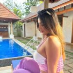 Yaashika Aanand Instagram - Choose ur fav and comment 🤗 1,2,3,4 or 5 ? 😍 . . . #explore #yashika #trending #actor Le Pondy Resort, Pondicherry