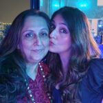 Aarti Chhabria Instagram - Blessed 🥰 ❤️ #saturdayshenanigans #sarurdaynight Bandra