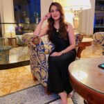 Aarti Chhabria Instagram - 🖤 be youuuuu tiful will follow :) Palazzo Versace