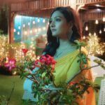 Aishwarya Khare Instagram - Ye waqt guzar jaayega.. 🙃🌸