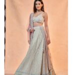 Amyra Dastur Instagram - In the mood to shine ✨ . . . Wearing @sureenachowdhri Jewellery @pure_gold_jodhpur Styled by @malvika_tater Shot by @dieppj
