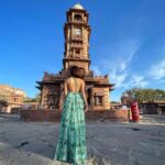 Amyra Dastur Instagram - Tik Tok 🕰️ . . . #traveldiaries #travel #travelindia #jodhpur #rajasthan #travelphotography #incredibleindia #wanderlust Sardar Market, Jodhpur