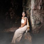 Ananya Nagalla Instagram - Oh Hiiiiiii…. MUA : @lakshmi_makeupartistry Location : @studiorangasthalam 👗: @vijayasatharla