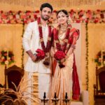 Aparna Vinod Instagram - Mangalyam♥️ #wedding #kalyanam #weddingphoto #aparna #aparnavinodwedding #aparnavinodweddingphotos #aparnamarriage #married #engaged #calicut #kerala #keralawedding #hindubride #bridalmakeup #bridallook #keralabride #kanchipuram #actor #actress #malayalamactress #tamilactress #tamil #hinduwedding #traditionalwear #lover #husband #valentine #valentineday Calicut