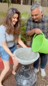Archana Instagram - Big admirer of this #environmentalist @mission_green_mumbai who champions such amazingly important causes … 500 pots going free if you pick it up from his centre in #charkop #kandivali 

Pick Up from
Mission Green Mumbai
Om Siddhi CHS, Plot 9
Charkop Sector 8 Kandivali West. Mumbai 400067

We have kept 500 Bowls exclusively for Mumbaikars who are willing to adopt a water bowl for birds.

Please WhatsApp me and come over to pick them up at your convenience.

The weight of the bowl is 7 kg and it holds 4 L of water which needs to be re watered and cleaned twice a week and kept at a shade to keep the water cool.

Subhajit Mukherjee
#WaterForBirds
9323942388 

#environment #ecology #balance #care #love #summers #heat #savebirds #letsdothis