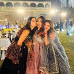 Arushi Sharma Instagram - Sparkle 🖤⚡️ @asopalav @saree.com_by_asopalav @shahriyar_adil