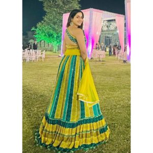 Arushi Sharma Instagram - @basanti_kapdeaurkoffee got me smiling like this .. all ❤️ for this beautiful and comfy lehnga!