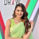 Erica Fernandes Instagram - And just like that she turned into a desi girl. Saree @threadnbutton @sonyashaikh