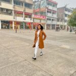 Erica Fernandes Instagram - Walking around sector 17 Chandigarh in search of food and look what i found and then simply fell in love with it .. swipe to see the last pic ! do you like having the same ?