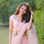 Erica Fernandes Instagram - What do you like to wear in Indian traditional wear ? 1. Saree 2. Suits