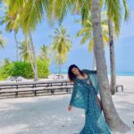 Erica Fernandes Instagram - Beach please ! 😌