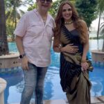 Esha Deol Instagram - #btswithdabboo With Effervescent Esha @imeshadeol 💙🧿 📸 Photography @dabbooratnani Assisted by @manishadratnani Edit by @kiararatnani @myrahratnani Post Production @dabbooratnanistudio #dabbooreels #dabbooratnani #dabbooratnaniphotography #dabbooratnanicalendar #eshadeol 25.06.2023 Dabboo Ratnani Photography