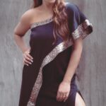 Esha Deol Instagram - This outfit is specially made for me by Sundari khan . Have always loved wearing her clothes. Love you sundari aunty ♥️ @fardeenfkhan 📸Photographer - @sahilsachdevaphotography 💄HMU - @ankitamanwanimakeupandhair @surve.jaya 👗Styled by - @priyaaa24 💃🏻Outfit - #sundarikhan ♥️Managed by - @palsandpeersentertainment 🕺🏼Staff - @shankarjadhav813 #reels #trendingreels #eshadeol #photoshoot #eshadeol blackoutfit #oneshoulderdress #gratitude 🧿♥️