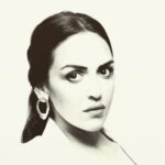 Esha Deol Instagram - Photograph or sketch? #picoftheday #photograph #sketch #monocrome #vintage #eshadeol #gratitude 🧿♥️