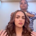 Esha Deol Instagram - Work it baby ♥️ #workingsunday HMU @_narendrajadhav_ @fatima_dsouza @shankarjadhav813 Managed by @palsandpeersentertainment #eshadeol #esha #sunday #shoot #gettingready #shootlife #vanityvan #vanity #mirror #sundayshoot #work #mainfilm #trend #explore #explorepage #look #character #gratitude ♥️🧿