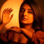 Esther Anil Instagram – A reminder to my-self that I need to take smiling pictures Asap 🌝

Raw, unedited, no filter photo with beautiful lighting magic by @vimal_josu ✨ 

No makeup kinda make by fav 😌 @rizwan_themakeupboy
