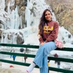 Hari Teja Instagram - Loved this beauty totally ❤️ most gorgeous waterfall I’ve ever seen… #kashmirlovers #drungwaterfall #naturelovers #peace #happiness ❤️ Drung