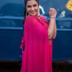 Hari Teja Instagram - I will call it a Mega day❤️ all about last night ..Even Rain couldn’t stop the Storm of mega star… Being a true fan of megastar it’s a dream come true to Host the Pre release event of God father ❤️ Wearing: @justlikethatbyanju Styled by @impriyankasahajananda Photography: @abhinavsagarphotography Jewellery: @kushalsfashionjewellery ❤️