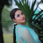 Hari Teja Instagram - Am I a peacock or I am the peacock? Well…. I danced like a peacock ❤️🙈 Don’t miss Dance India Dance today at 9pm… only on @zeetelugu ❤️ Kudos to the whole team 🙏Pc: @paulino_pictures ❤️