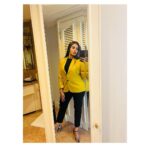 Hari Teja Instagram - U were born to be real .. not to be perfect😎 for today’s meet & greet of @slurrpfarm 💓 #bombay #slurrpfarm 🥰