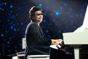 Harris Jayaraj Instagram - My favourite Unplugged session with my wonderful singers.