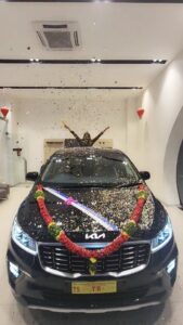 Himaja Instagram - Happy Sankranti Everyone 🥳  This is Sankranti Surprise to my Family.. Their comfort matters ❤️ And ofcourse this happens only with your wellwishes and blessings 😇 Love u all 🫂 #family #loveyouall❤️ #welcomehome #kiacarnival2023 #carlove #cars