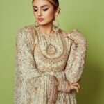 Huma Qureshi Instagram - मुझसे पहली सी मुहब्बत मेरी महबूब न माँग….. Outfit @anamikakhanna.in Jewelry @razwada.jewels Styling @who_wore_what_when Photos @shauryakandwal Hair and Makeup @annieemakesart @nandanisandha_
