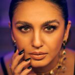 Huma Qureshi Instagram - Black Magic Woman 🖤 Dress - @zara Jewellery- @zariinjewelry Shoes - @aands_official Makeup - @ajayvrao721 Hair - @rakshandairanimakeupandhair Styled by - @who_wore_what_when Photography - @rohnpingalay