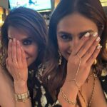 Huma Qureshi Instagram - Happy new beginnings … 2023 welcome! We got this 🔥 #newyear #celebrations @paulined13 @vivek.daschaudhary @lisadooo