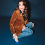 Huma Qureshi Instagram - Photo Dump #vibe #oldschool Shirt and blazer by: @massimodutti Shoes: @zara Styled by: @dhruvadityadave Assisted by: div_yaaaakshi Shot by: @themihirthakkar Hair by: @rakshandairanimakeupandhair Make up by: @ajayvrao721 Nails @itssoezi