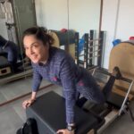 Isha Koppikar Instagram - Exercise is a celebration of what your body can do. Not a punishment for what you ate. @thepilatesstudiomumbai @varunnuts #morningroutine #pilates #exercise #fitness #noexcuses #doitforyou #fitfam #morningmotivation #fitnessreels #reelsinstagram #fitmom #getfit