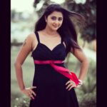 Kaniha Instagram – Like a gift wrapped in Red Ribbon!

❤️🖤❤️ Chennai, India