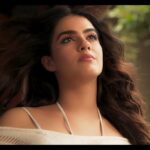 Kavya Thapar Instagram - Walking into your dreams tonight like … 💭