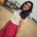 Komalee Prasad Instagram - Surrender ❤️🦋🌄🌊🐎 #beachday #mahabalipuram