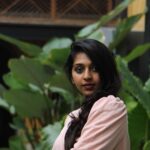 Lakshmi Menon Instagram - 🌸🍃 Pc: @rhisvan #lakshmimenon #smile #casualstyle #loosehair #mollywood #tollywood #kollywood #outdoorphotography #photography #fashionphotography #happiness