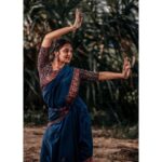 Lakshmi Menon Instagram - 𝓓𝓪𝓷𝓬𝓮 𝓶𝓸𝓭𝓮 1/3 #kuchipudi#dancesaree##dancephotography#indianclassicaldancers #kuchipudiglobal#kucipudi_grama#chilanka#dancersofinstagram