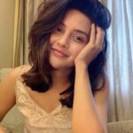 Mahima Nambiar Instagram - Good morning ☀️ #goodmorning #morningvibes #nomakeup #messyhair #startfresh #riseandshine