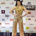 Mannara Instagram - #Repost @filmfare ・・・ #MannaraChopra was clicked at the 68th #HyundaiFilmfareAwards2023 with #MaharashtraTourism held recently.💞 Jio World Convention Centre