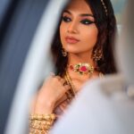 Meenakshi Chaudhary Instagram - Showing the pop of rainbow 🌈 that I am 🤓🤌🏽 Wearing beautiful work of art jewellery by @kishandasjewellery Styled by the coolest @rashmitathapa In this beautiful outfit by @saundhindia The make up in this entire shoot was just so 🥹🤌🏽✨❤️❤️ thank you @boithoque for making me look like a qweennn 🥰 and ofcourse captured so beautifully by the best @pranav.foto 📸🥹❤️