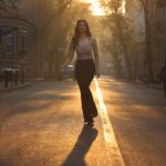 Meenakshi Chaudhary Instagram - At the break of dawn 🌅 #meenakshichaudhary #fashionreel #afrodidthis #reelitfeelit #fujifilm @fujifilmxindia @fujixlovers #trendingvideos #moodyvideo