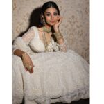Meenakshi Chaudhary Instagram - 🕊️ 🕊️ 📸 @pranav.foto Jewellery by @kishandasjewellery Outfit @kkashi.official Styling @rashmitathapa Muah @boithoque
