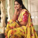 Meghana Lokesh Instagram - 🌼🌸 . . . @mounikas_couture @lovemyselfsowmya @narsappa_photography @brunda_mua @vibhajewellers @thefotogarage Hyderabad