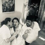 Mona Singh Instagram - #bettertogether #friendship #bday #surprises #laughter #madness #instagood