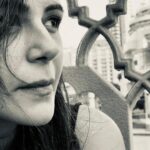 Mona Singh Instagram - #daydreaming 🎻🎷🏖️🤍🖤🧡💛