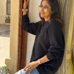 Nadhiya Instagram - Enjoying the moment💛
