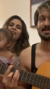 Nakul Instagram - After the video with AKIRA, many of you’ll requested me to sing this song .. plus sruti loves this song! Ok, I too love the song! 

And also, if you can’t see my face because of my hair? It’s all because of Sruti and AKIRA who don’t like sharing clips 🤔

Hope you’ll like it 🥰🙏🏼

#myakira #khulbee #khulbaebee #khulbeetails #nakkhulsrubee #guitarcover #newparentslife #arrahman #snehidhane