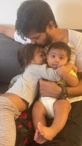 Nakul Instagram - Everyday with you both is a surprise , is a learning! Everyday I grow with meaning and a sense of purpose! My hope, my faith, my strength and my blessing ! #myalkira #myamore - Pappa 💕

#khulbaebees