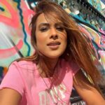 Nia Sharma Instagram - Can’t write essays! I’m a woman of few words! 😉 Venice Beach