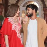Parull Chaudhry Instagram - सुकून मिले करार मिले, जग की सारी खुशियां मिल जाएं, देवी जैसी पवित्र तुम छू लो तो मुरझाए फुल भी खिल जाए-2!! खिले सारे ख्वाब तुम्हारे तुम्हारे हर मंजिल मिल जाए! और मिले मंजिल तो स्वर्ग भी मिले इंसान से तू अप्सरा बन जाए! बने अप्सरा फिर ख्वाब सजे सारे शुरू हो सतयुग तू फिर से देवी बन जाए!!!! #bhagyalakshmi #zeetv #bts #fellings #poetry